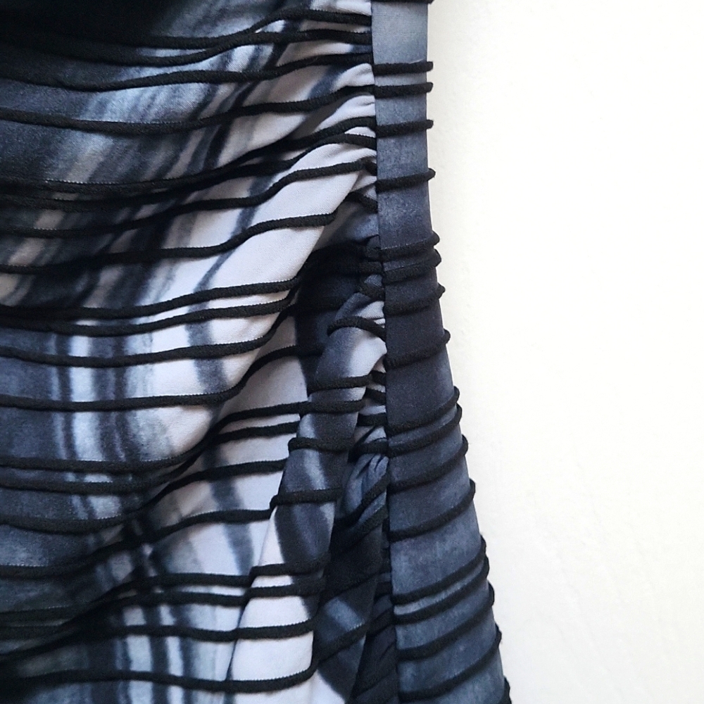 Joseph Ribkoff stunning sheath dress - Picture 3 of 6